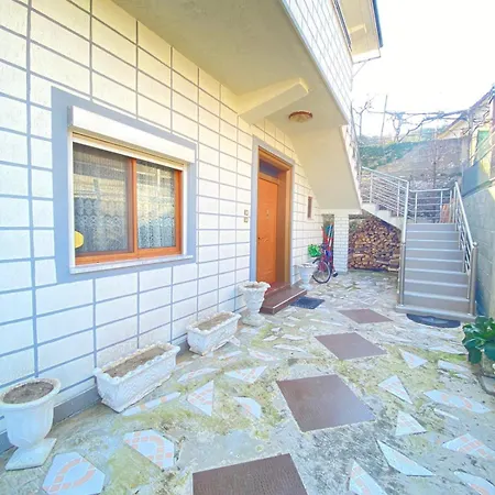 Apartment Dlmeti *